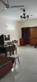 1.5 BHK + Extra Room 100 Sq.Yd. Builder Floor in Greater Kailash 1 