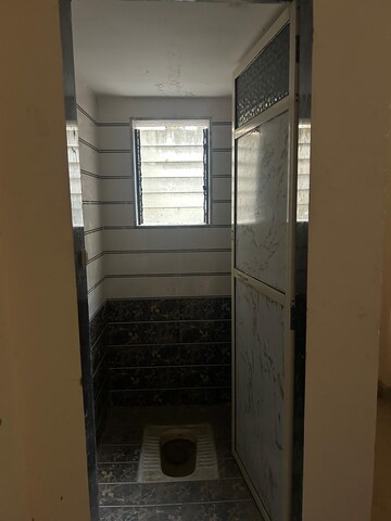 Bathroom in 1 BHK Apartment at Dombivli West – for Rent