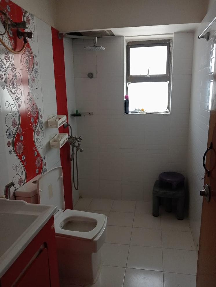 Bathroom, diamond-city-south 3 Bedroom 1659 Sq.Ft. Apartment In Tollygunge Kolkata 9565510