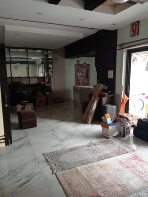 Parking in 3 BHK Apartment at Diamond City South, Tollygunge – for Rent