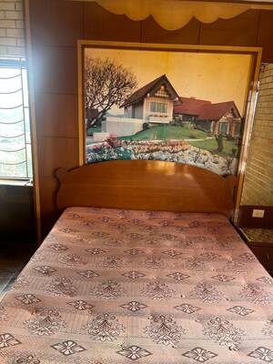 Bedroom in 3 BHK Apartment at Diamond City South, Tollygunge – for Rent