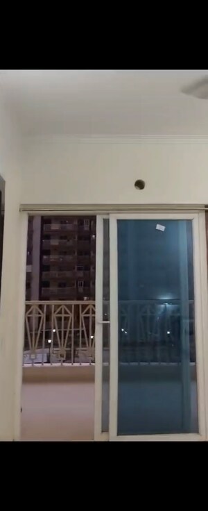 2 BHK Apartment For Rent in Gaur City 7th Avenue, Sector 4 Greater Noida