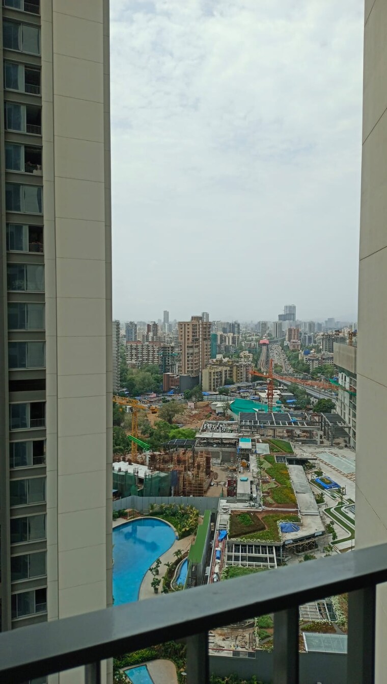 Exterior View, oberoi-sky-city 3 Bedroom 1500 Sq.Ft. Apartment In Borivali East Mumbai 9565526