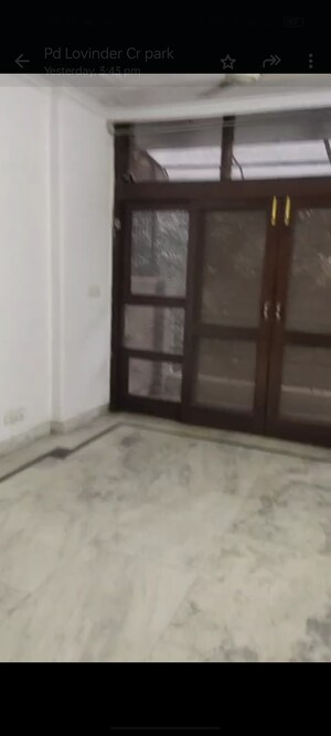 Room in 2 BHK Builder Floor at Chittaranjan Park – for Rent