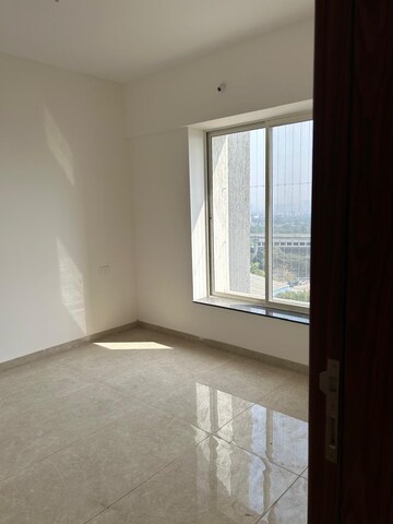 Room in 3 BHK Apartment at Vilas Javdekar Yashone Eternitee, Hinjewadi – for Rent