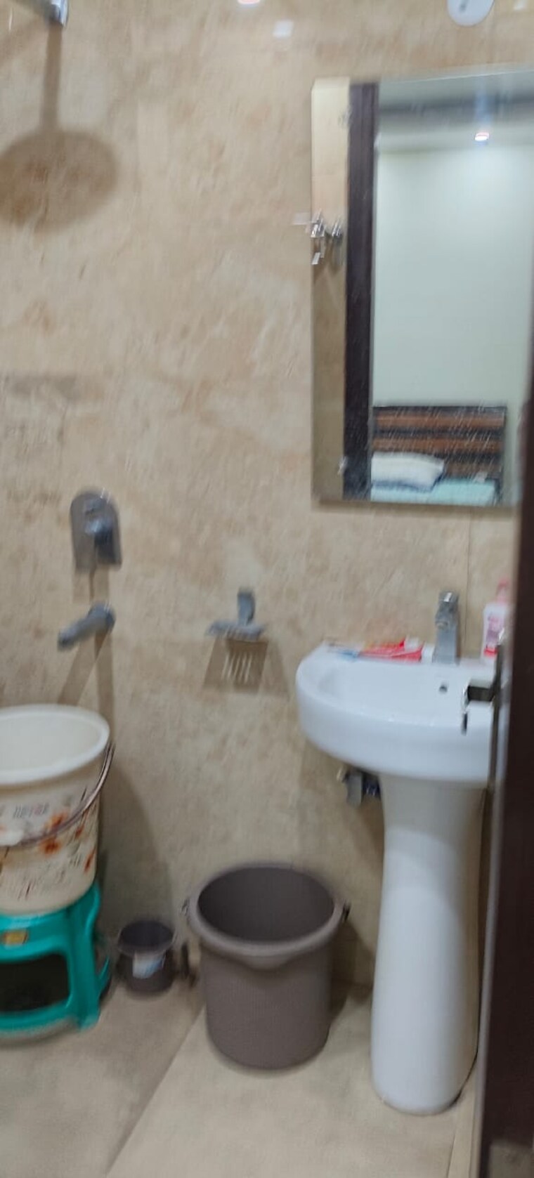 Bathroom, kalkaji 2 Bedroom 100 Sq.Yd. Builder Floor In Kalkaji Delhi 9565686