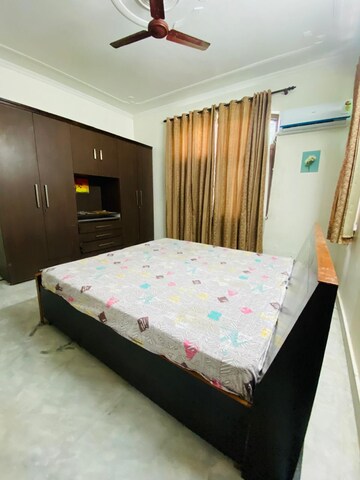 Bedroom in 2 BHK Builder Floor at Unitech Infospace, Sector 21 – for Rent