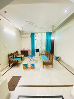 2 BHK + Pooja Room 1400 Sq.Ft. Builder Floor in Unitech Infospace