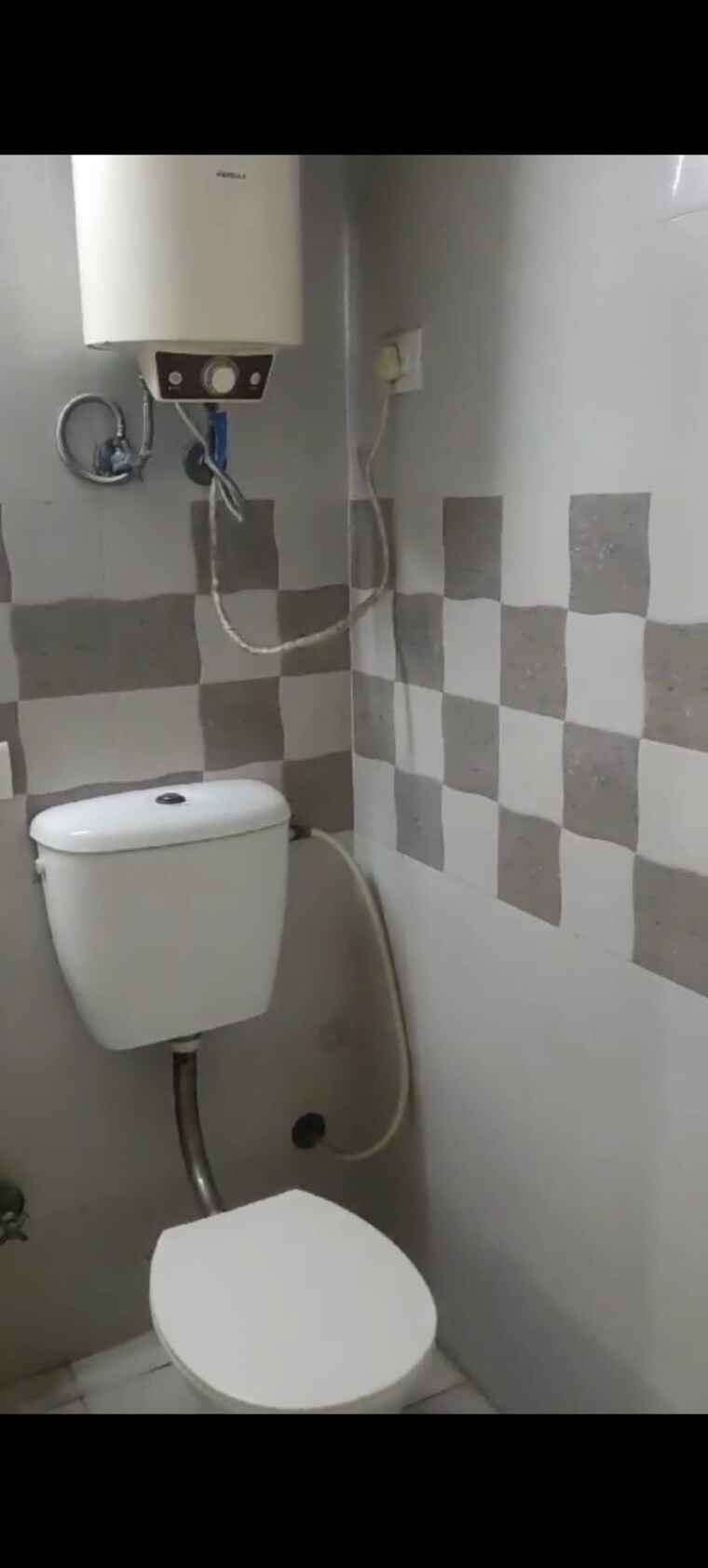 Bathroom, gaur-city-2-14th-avenue 2.5 Bedroom 1040 Sq.Ft. Apartment In Sector 16c Greater Noida Greater Noida 9565683
