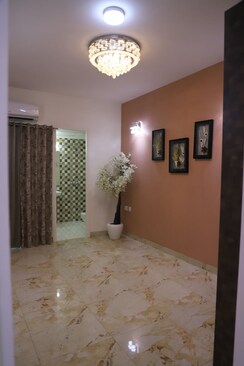 4 BHK + Servant Room Apartment For Sale in Gaur Atulyam
