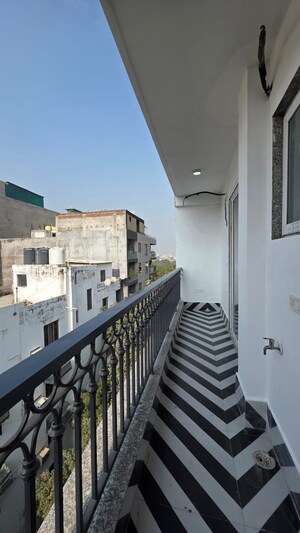 Balcony in 3 BHK Builder Floor at Saket – for Rent