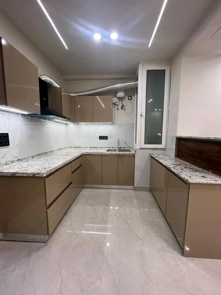 Kitchen, chattarpur 3 Bedroom 1250 Sq.Ft. Builder Floor In Chattarpur Delhi 9565715
