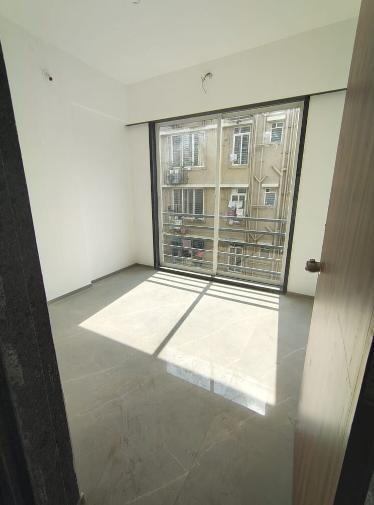 Room, vasai west 1 Bedroom 456 Sq.Ft. Builder Floor In Vasai West Palghar 9565695