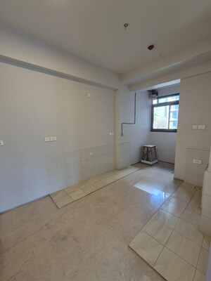 Room in 3 BHK Apartment at Rustomjee Seasons, Bandra East – for Sale