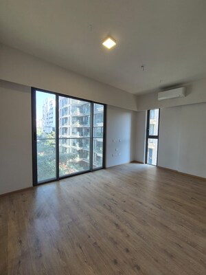 Room in 3 BHK Apartment at Rustomjee Seasons, Bandra East – for Sale