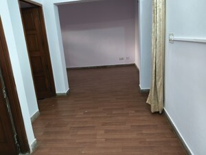 Room in 2 BHK Builder Floor at Sector 22b – for Rent