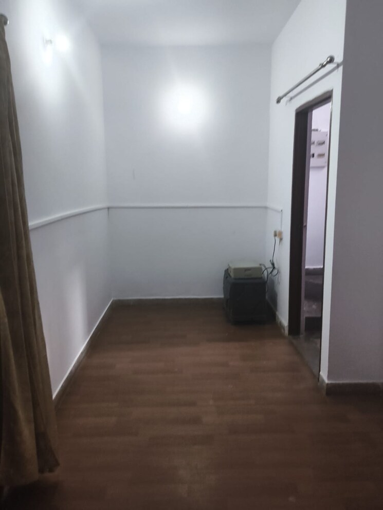 Room, sector 22b 2 Bedroom 1380 Sq.Ft. Builder Floor In Sector 22b Gurgaon 9565750