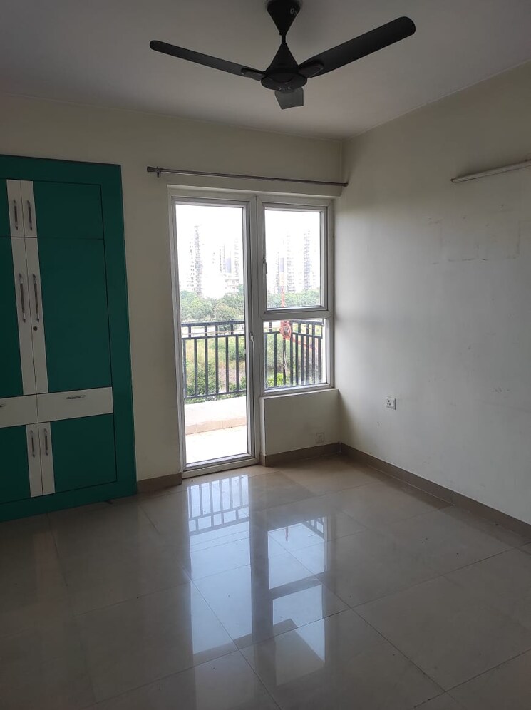 Room, mapsko-paradise 3 Bedroom 1340 Sq.Ft. Apartment In Sector 83 Gurgaon 9565738