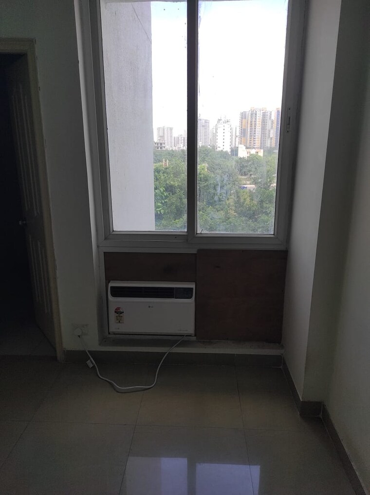 Bathroom, mapsko-paradise 3 Bedroom 1340 Sq.Ft. Apartment In Sector 83 Gurgaon 9565738