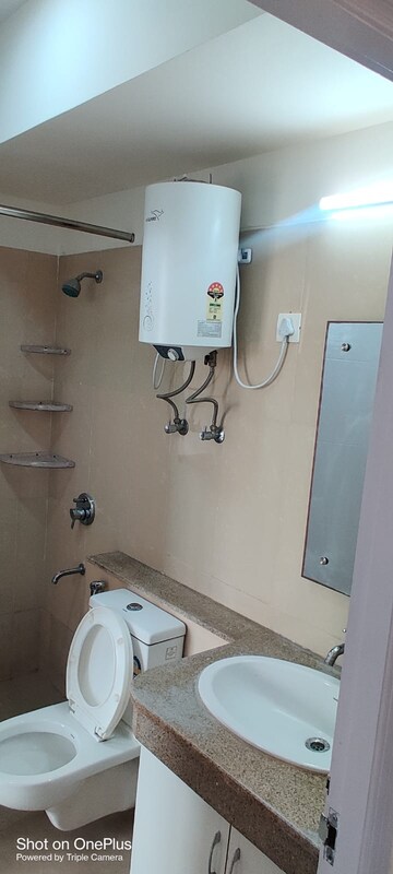 Bathroom in 2.5 BHK Apartment at Emaar MGF Emerald Hills, Sector 65 – for Sale