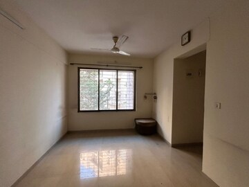 Room in 1.5 BHK Apartment at Kishor Sukur Enclave A, Ghodbunder Road – for Rent