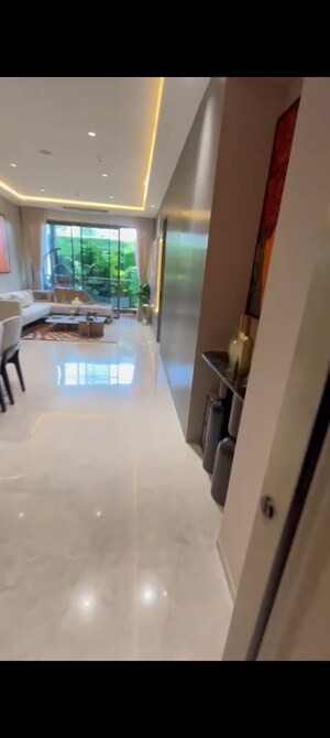 Team Area in 4 BHK Apartment at K Raheja Amaltis, Sion – for Sale