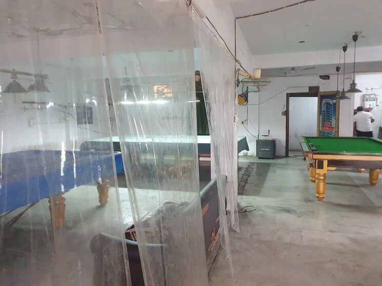  Parking, unique-arcade-vasundhara Commercial Office Space in IT/SEZ 2100 Sq.Ft. In Vasundhara Sector 13 Ghaziabad 9565827