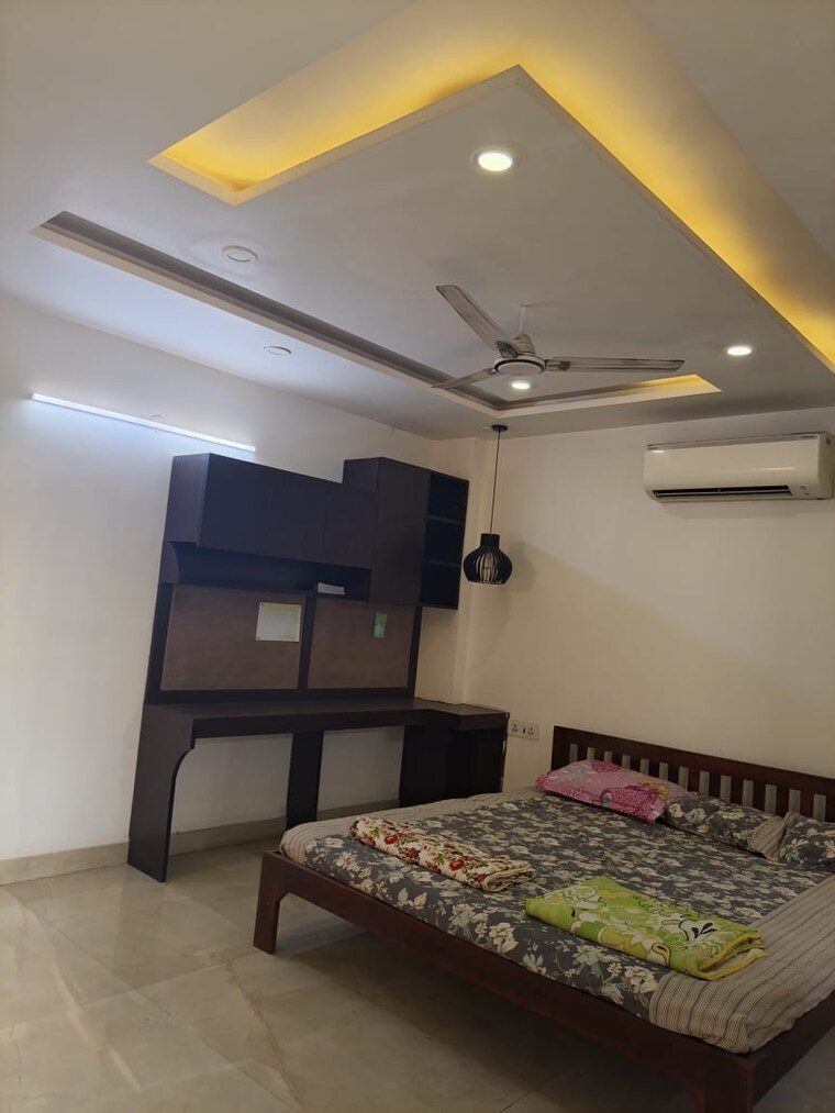 Team Area, sector 56 6+ Bedroom 4200 Sq.Ft. Independent House In Sector 56 Gurgaon 9565802