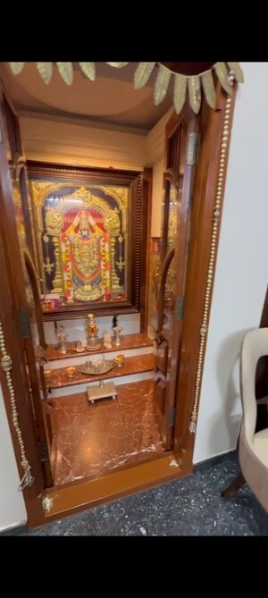 Furnished Amenities in 3 BHK Apartment at MC Castle, Indiranagar – for Rent