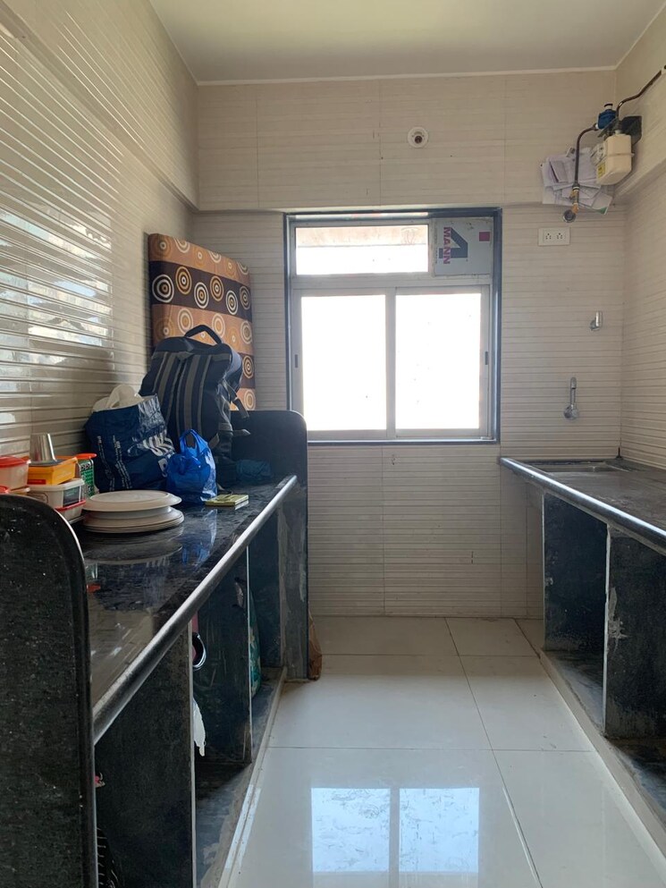 Team Area, glasswood-om-sarjan-chsl 2 Bedroom 707 Sq.Ft. Apartment In Borivali West Mumbai 9565824