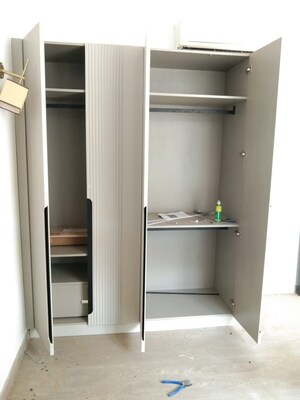 Building Lobby in 4 BHK Builder Floor at Sector 57 – for Sale