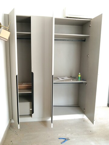 Building Lobby in 4 BHK Builder Floor at Sector 57 – for Sale