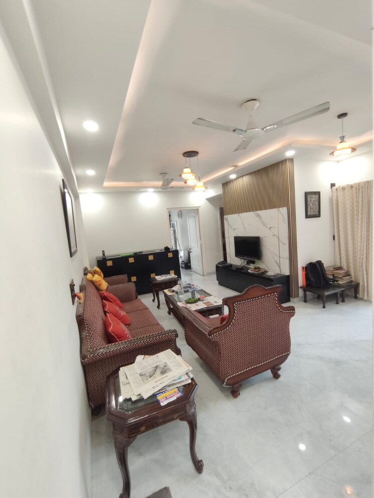 Living Room, paras-seasons 3.5 Bedroom 1625 Sq.Ft. Apartment In Sector 168 Noida 9565848