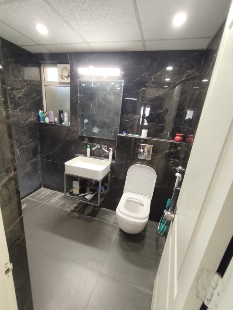 Master Bedroom, paras-seasons 3.5 Bedroom 1625 Sq.Ft. Apartment In Sector 168 Noida 9565848