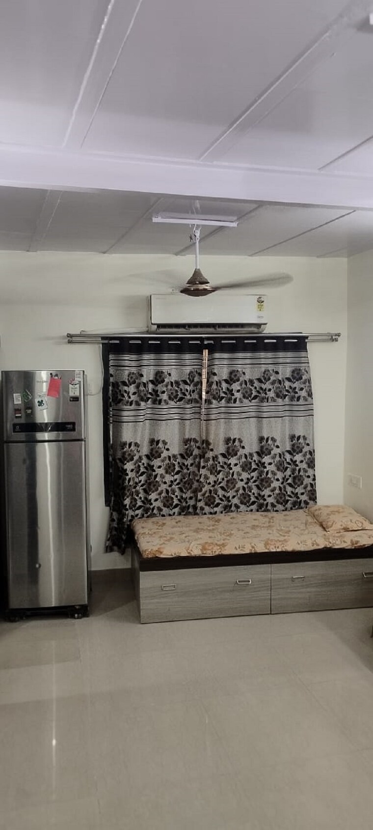 Living Room, bandra west 1 Bedroom 500 Sq.Ft. Apartment In Bandra West Mumbai 9565840