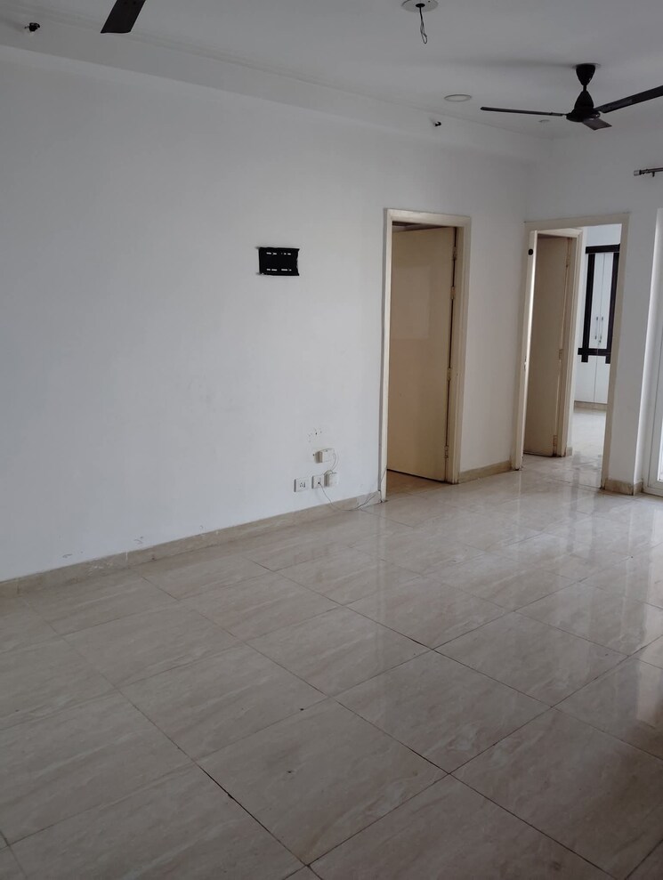 Room, gaur-city-2-14th-avenue 2 Bedroom 1040 Sq.Ft. Apartment In Sector 16c Greater Noida Greater Noida 9565869