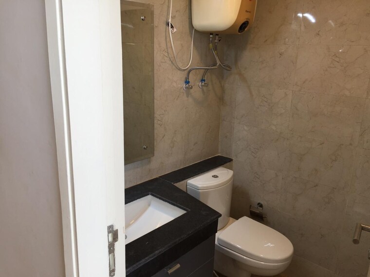 Bathroom, pioneer-park-presidia 5 Bedroom 5800 Sq.Ft. Apartment In Sector 62 Gurgaon 9565845