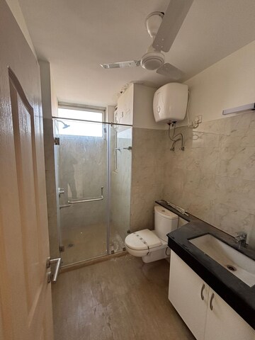 Bathroom in 5 BHK Apartment at Pioneer Park Presidia, Sector 62 – for Rent