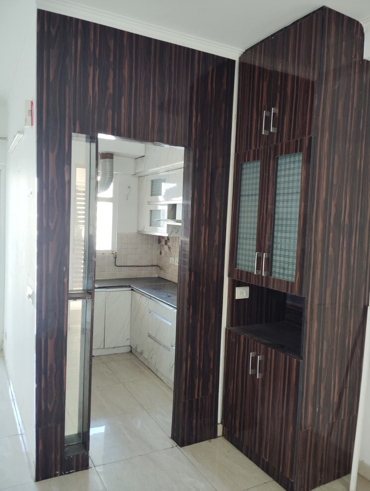 Bathroom, gaur-city-2-14th-avenue 2 Bedroom 1040 Sq.Ft. Apartment In Sector 16c Greater Noida Greater Noida 9565869