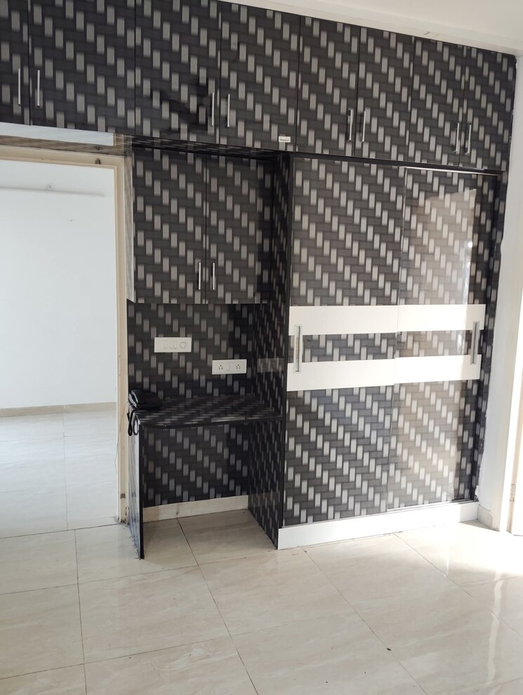 Room, gaur-city-2-14th-avenue 2 Bedroom 1040 Sq.Ft. Apartment In Sector 16c Greater Noida Greater Noida 9565869