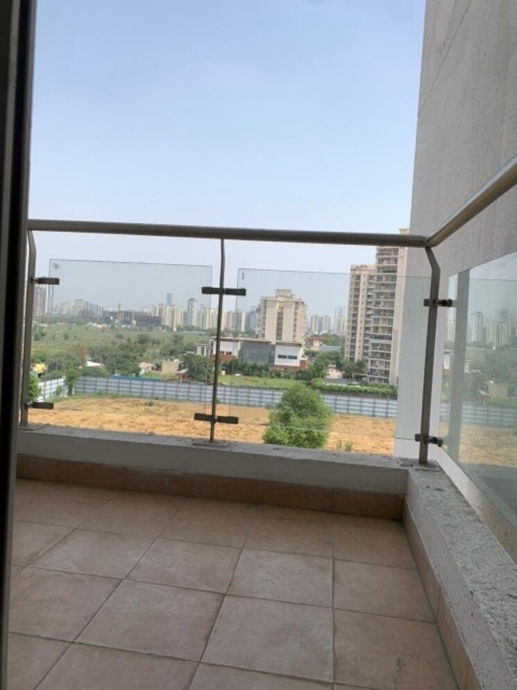 Balcony, bptp-floors 2 Bedroom 250 Sq.Ft. Apartment In Sector 70 Gurgaon 9565880
