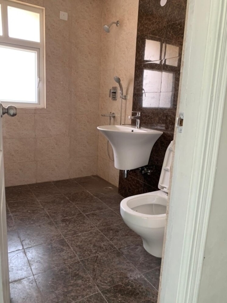 Bathroom, bptp-floors 2 Bedroom 250 Sq.Ft. Apartment In Sector 70 Gurgaon 9565880