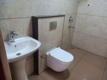 Bathroom in 2 BHK Apartment at Hbr Layout – for Rent
