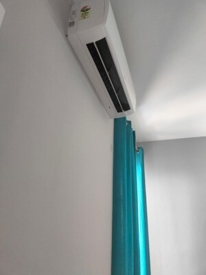 Furnished Amenities in 2 BHK Apartment at Supertech Hues, Sector 68 – for Rent