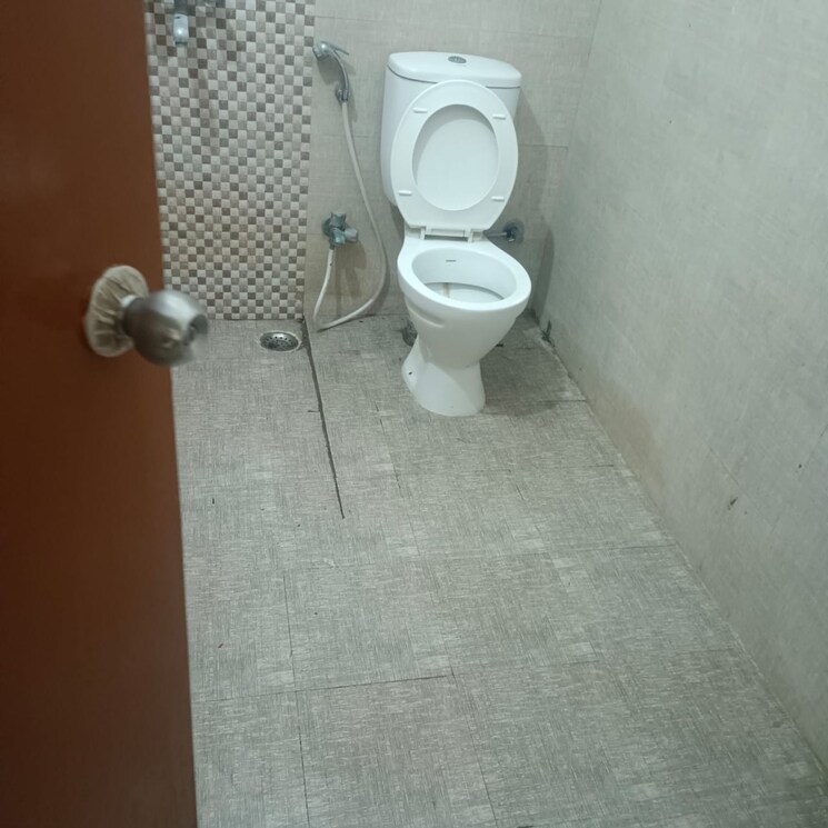 Bathroom, rajat-avante 2 Bedroom 846 Sq.Ft. Apartment In Joka Kolkata 9565887