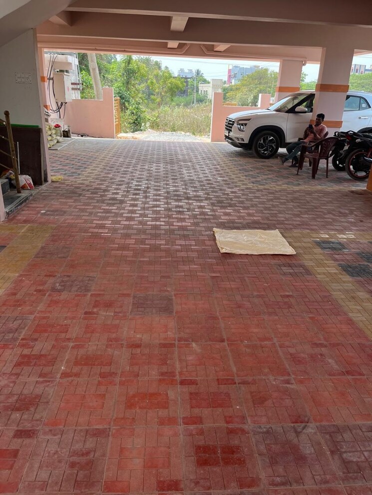  Parking, krishnarayapuram 2 Bedroom 1000 Sq.Ft. Apartment In Krishnarayapuram Vizag 9565860