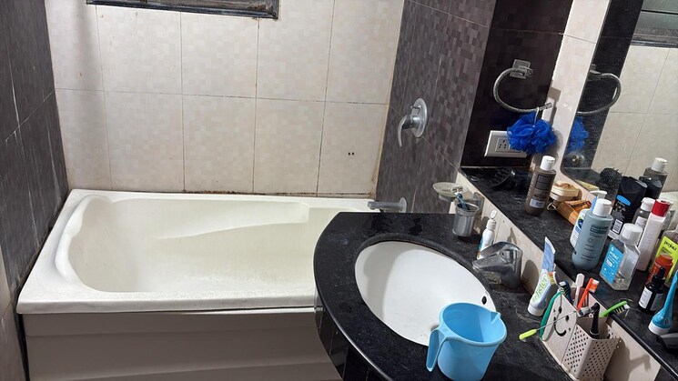 Bathroom, paranjape-blue-ridge 2 Bedroom 799 Sq.Ft. Apartment In Hinjewadi Pune 9565923