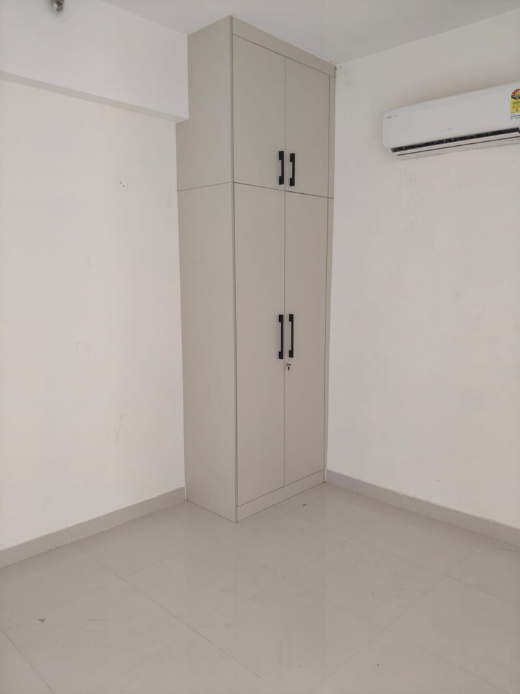 Room, capital-residency-360 3 Bedroom 1900 Sq.Ft. Apartment In Sector 70a Gurgaon 9565968