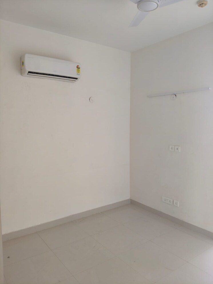 Room, capital-residency-360 3 Bedroom 1900 Sq.Ft. Apartment In Sector 70a Gurgaon 9565968