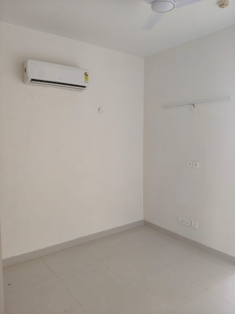 Room, capital-residency-360 3 Bedroom 1900 Sq.Ft. Apartment In Sector 70a Gurgaon 9565968